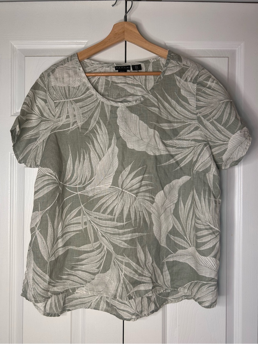 100% Linen Plus Size 1X Tahari Green Palm-Leaf Short Sleeve Blouse